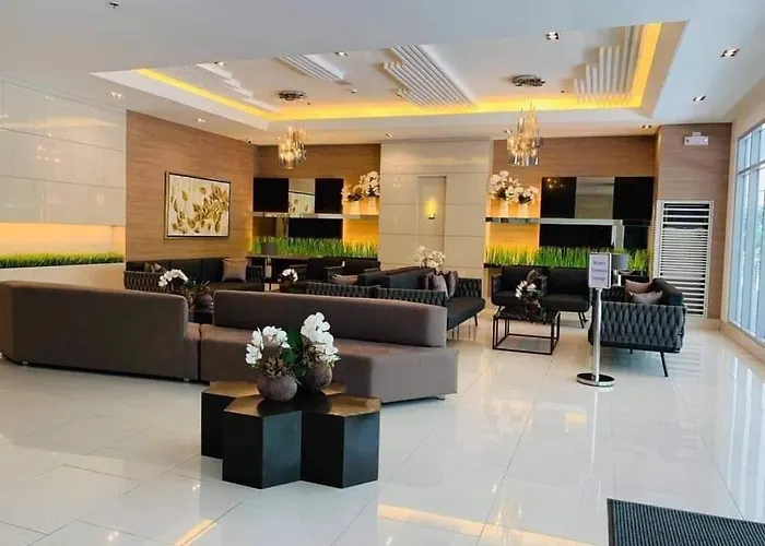 Fern Residences Aparthotel